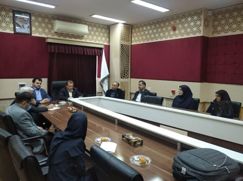 نشست هم اندیشی هیأت رئیسه دانشکده علوم ریاضی با اساتید مدعو